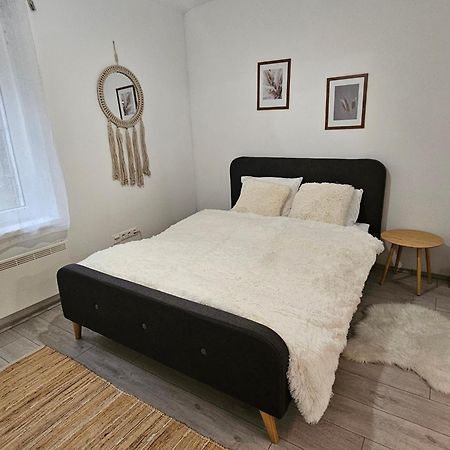 Studio Apartment Gigi ザグレブ エクステリア 写真